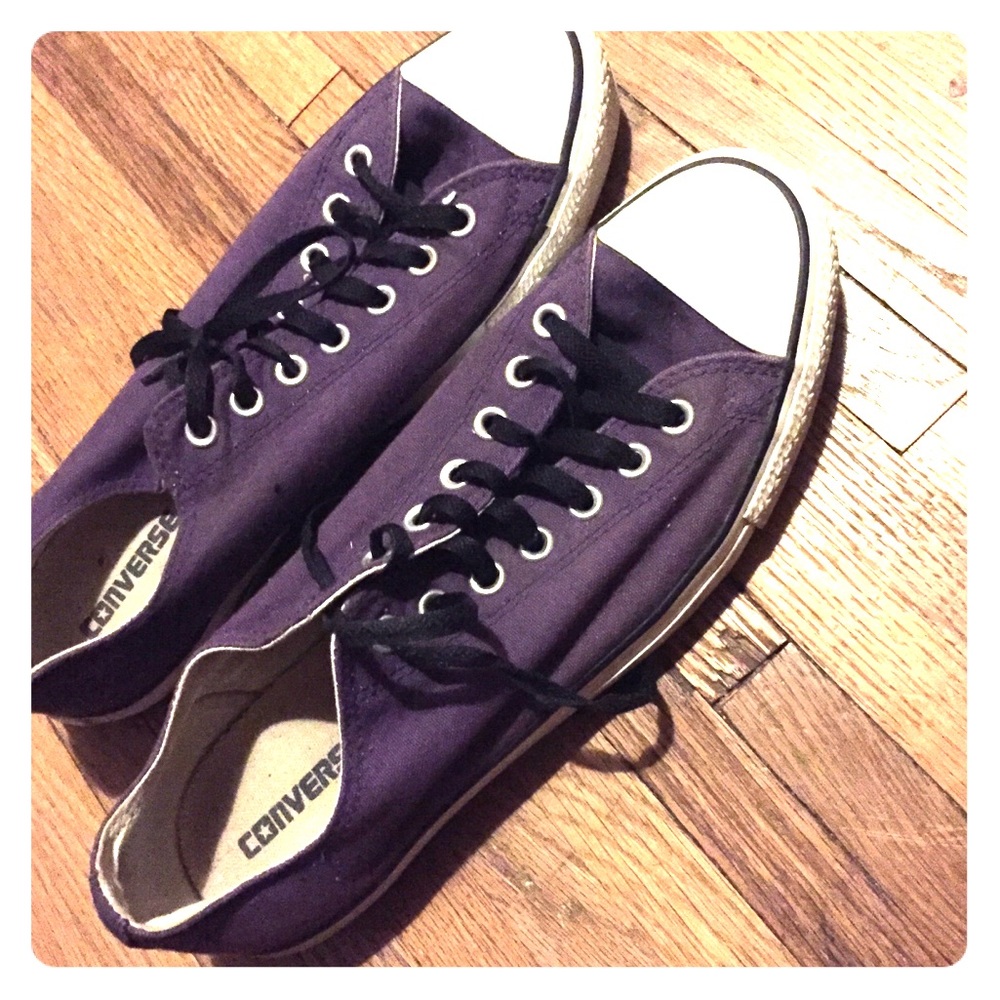 Purple Low top Converse